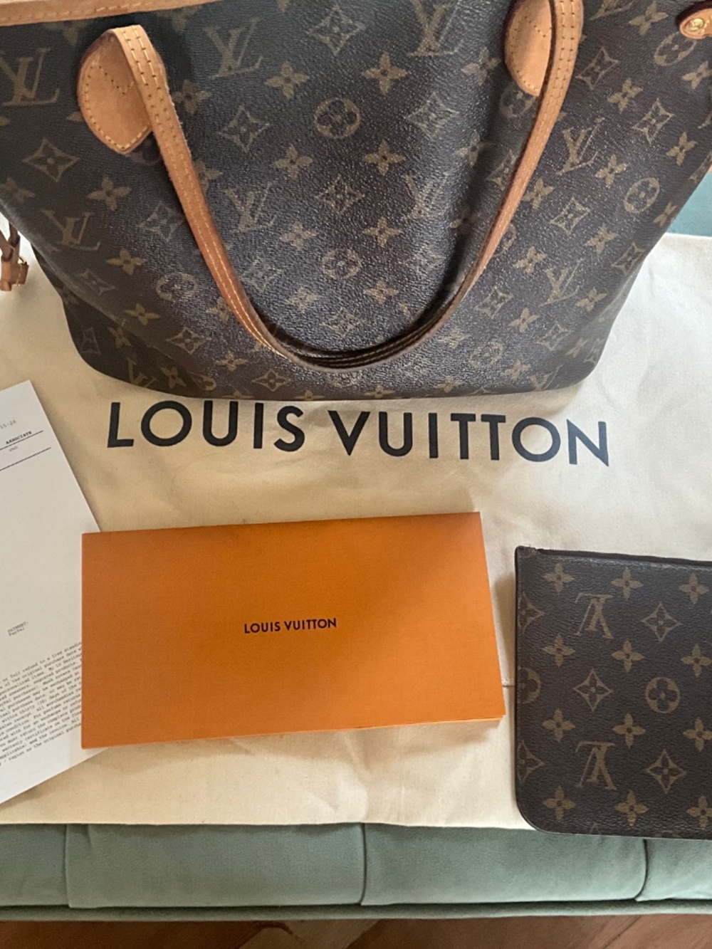 Louis Vuitton Neverfull MM - Picture 5 of 6